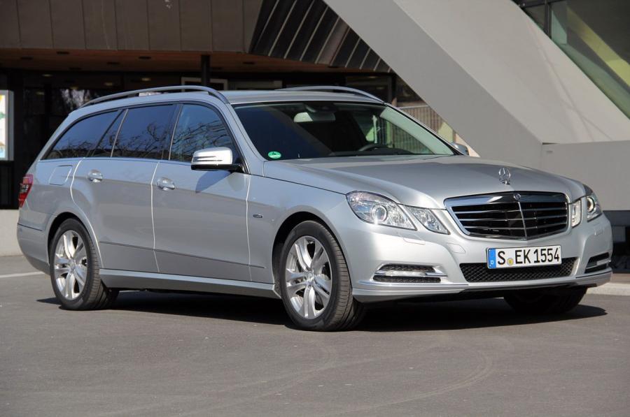  Mercedes-Benz E300 BlueTEC Hybrid 2012 года  (фото 49 из 60)